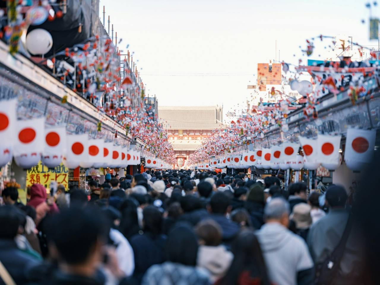 コラム更新しました。今月は『一年の計は――今年は書くぞ、自分史を』